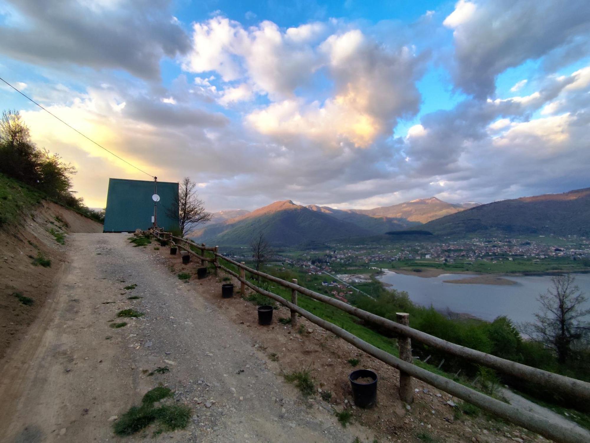 Suncani Brijeg Eco Village Plav Esterno foto
